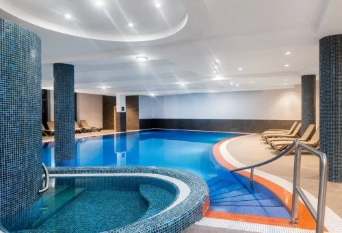 Hunguest B�k - Pihen�s f�rd�bel�p�vel (min. 2 �j)