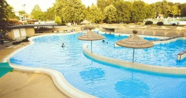 Ny�ri el�foglal�s f�lpanzi�val (min. 3 �j)