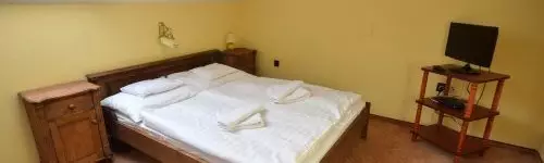 R�v�sz Hotel 