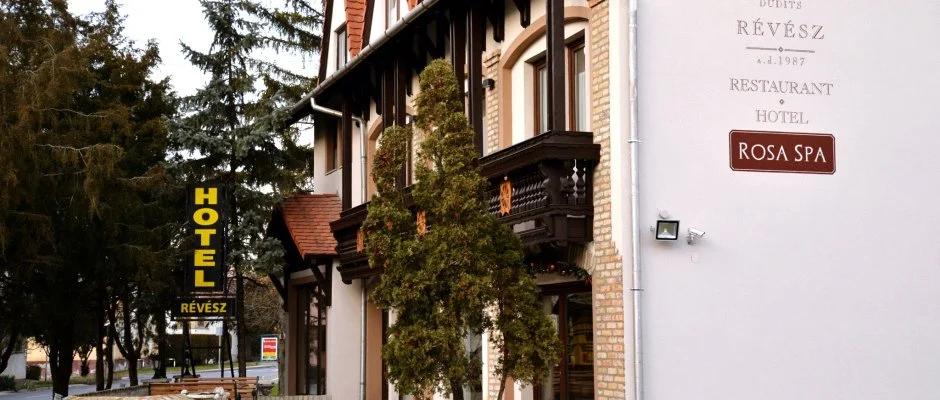 Rvsz Hotel, tterem & Rosa Spa Gyr