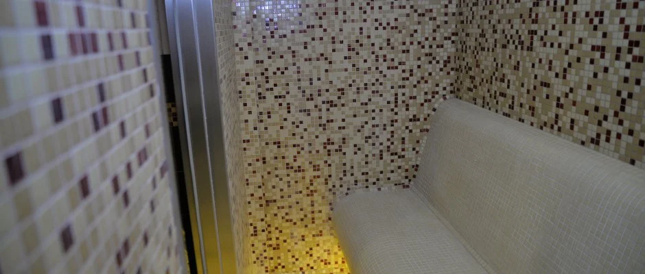 Rvsz Hotel, tterem & Rosa Spa Gyr