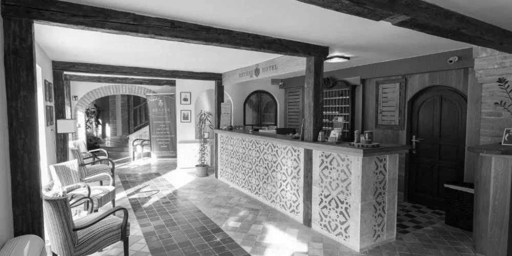 R�v�sz Hotel, Gy�r