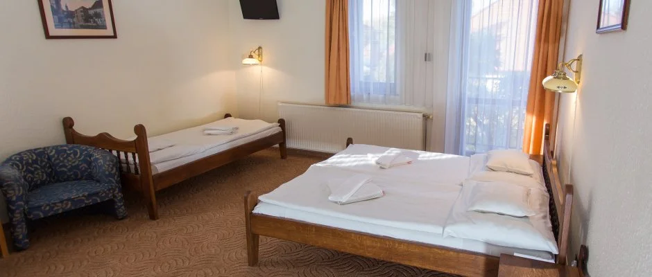 Rvsz Hotel, tterem & Rosa Spa Gyr