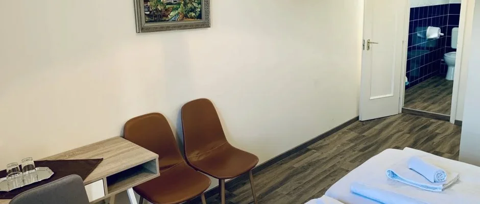 R�v�sz Hotel Gy�r