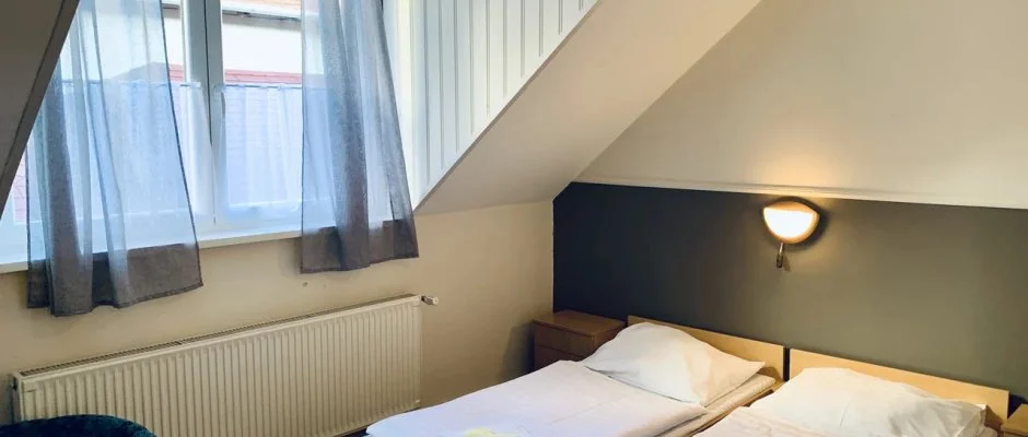 R�v�sz Hotel Gy�r