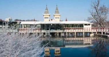 K�t �nnep k�z�tt