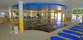 Silver Hotel - Legjobb �r f�lpanzi�val 1 �jszak�ra