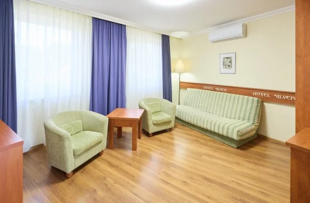 Silver Hotel Hajd�szoboszl�
