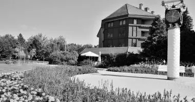 5 �jszak�s pihen�s