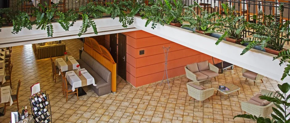 Hotel Stci Wellness & Konferencia Vecss