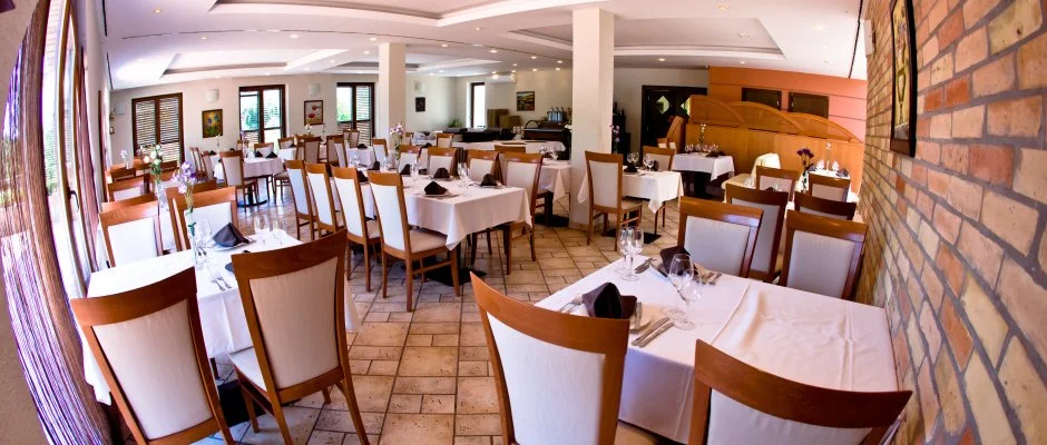 Hotel Stci Wellness & Konferencia Vecss