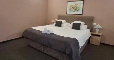 M�jus 1. (min. 2 �j)