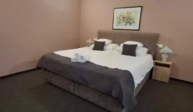 Hotel Unicornis Eger