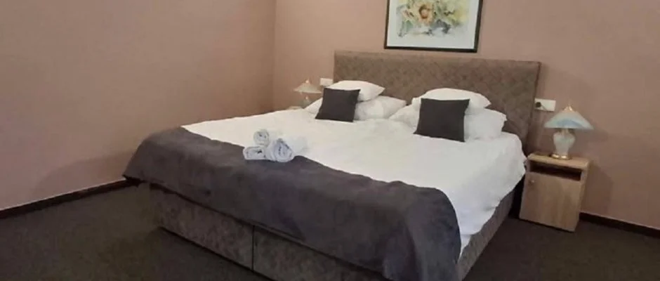 Hotel Unicornis Eger