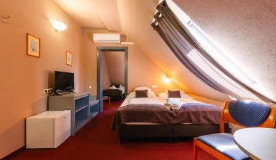 Hotel Unicornis Eger
