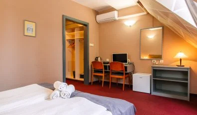 Hotel Unicornis Eger