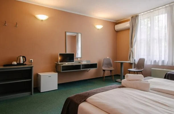 Hotel Unicornis Eger