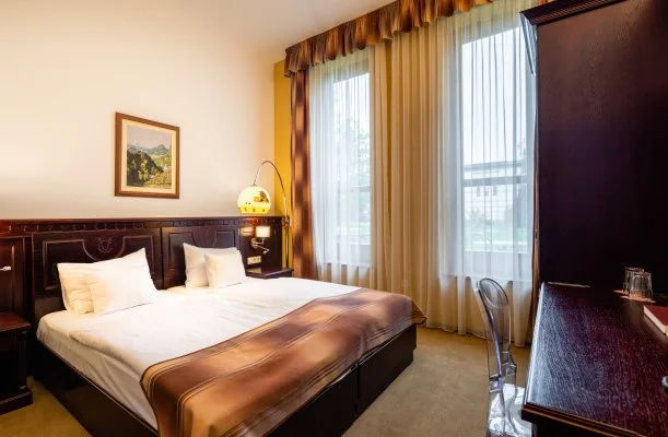 Hotel Vcsecity Herndvcse