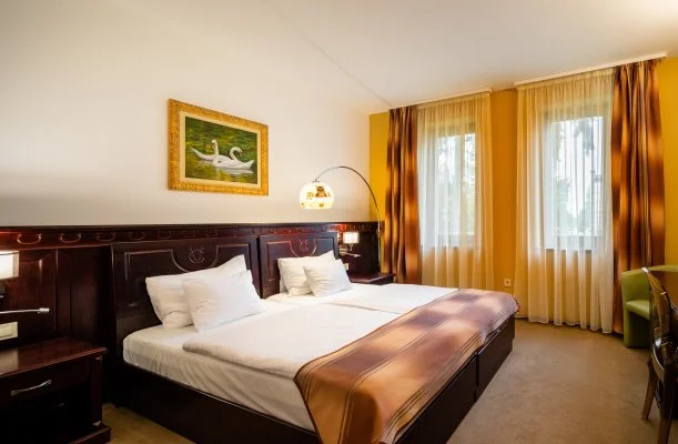 Hotel Vcsecity Herndvcse