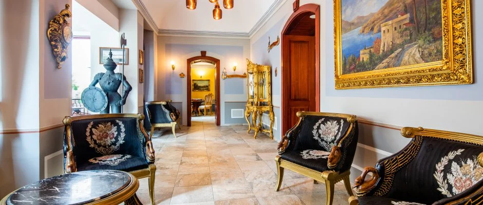 Hotel Vcsecity Herndvcse