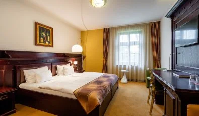 Hotel Vcsecity Herndvcse