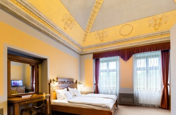 Hotel Vcsecity Herndvcse