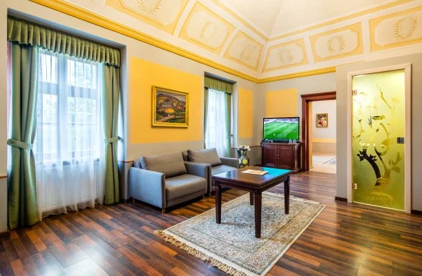 Hotel Vcsecity Herndvcse