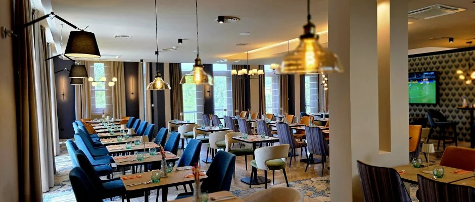 Hotel V�csecity Hern�dv�cse