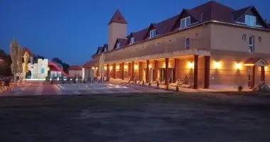 Szilveszter (min. 2 j)