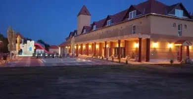 Szilveszter (min. 2 j)