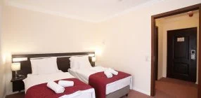 Term�l Hotel Vesta - K�t �nnep k�z�tt