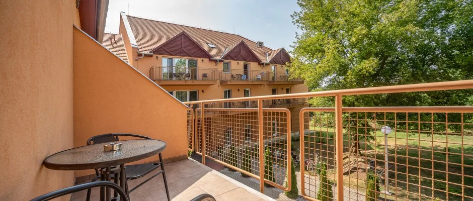 Term�l Hotel Vesta T�pi�szecs�