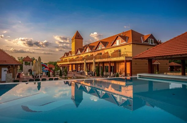 Term�l Hotel Vesta T�pi�szecs�