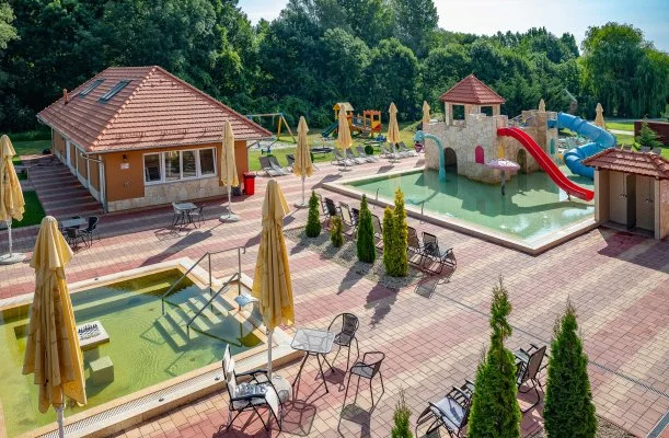 Term�l Hotel Vesta T�pi�szecs�