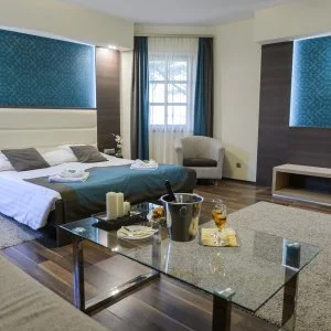 Hotel Villa Völgy Eger - Napi ár reggelis ellátással (1 éjtől)