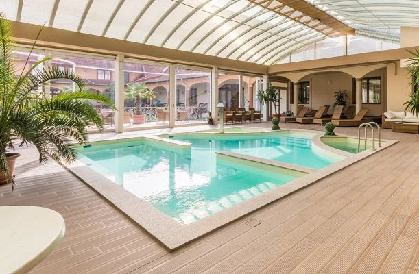 Hotel Vinum Wellness s Konferencia Hotel Kiskrs