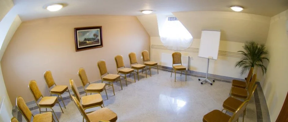 Hotel Vinum Wellness s Konferencia Hotel Kiskrs