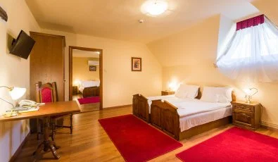 Hotel Vinum Wellness s Konferencia Hotel Kiskrs