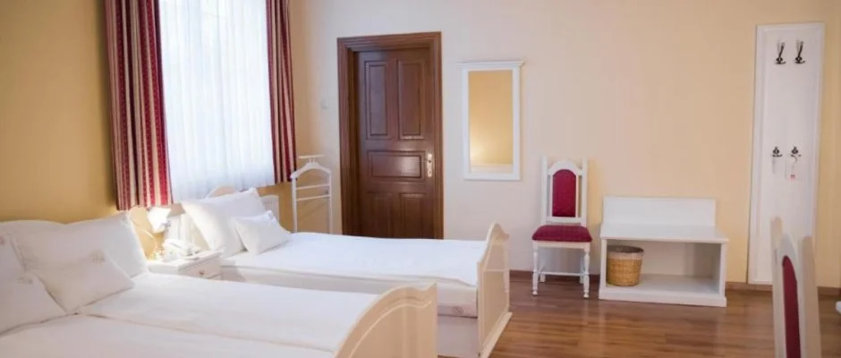 Hotel Vinum Wellness s Konferencia Hotel Kiskrs