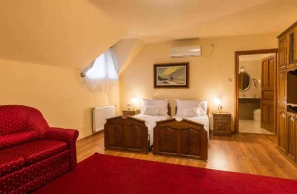 Hotel Vinum Wellness s Konferencia Hotel Kiskrs