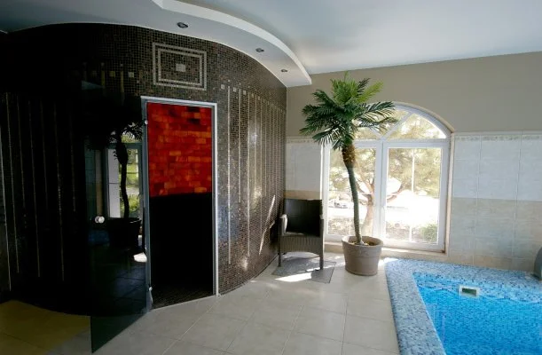 Hotel Xavin Hark�ny