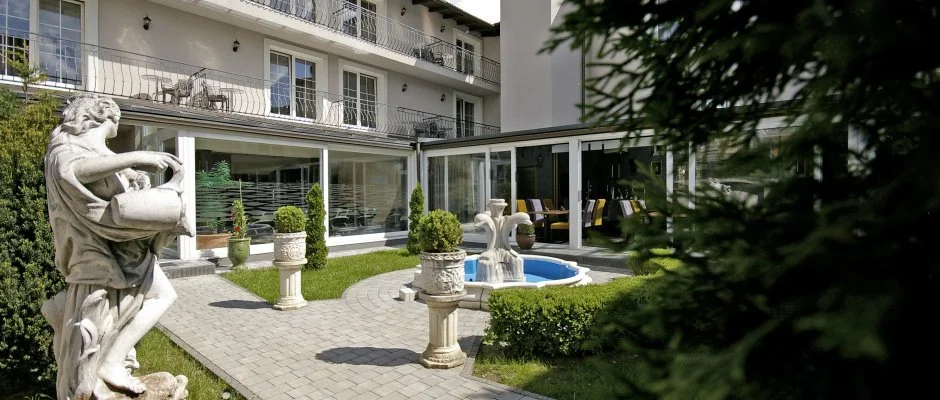 Hotel Xavin Hark�ny