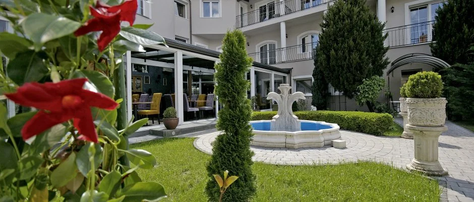 Hotel Xavin Hark�ny