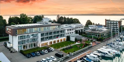 Hotel Yacht Wellness & Business Si�fok
