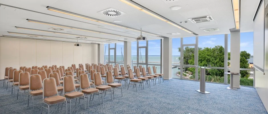 Hotel Yacht Wellness & Business Si�fok