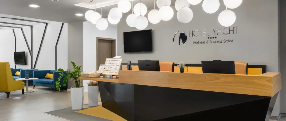 Hotel Yacht Wellness & Business Si�fok