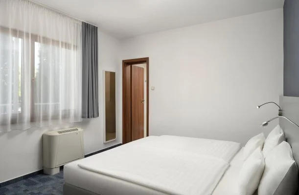 Hotel Yacht Wellness & Business Siófok