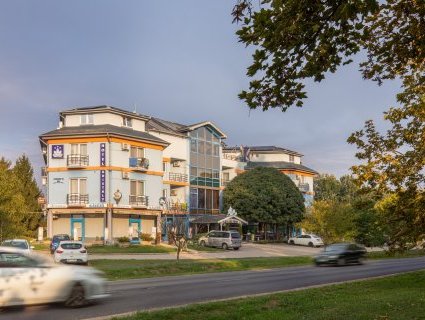 Kristály Hotel Kristály Hotel