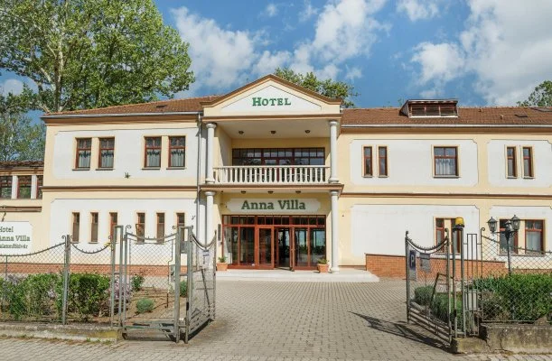 Hotel Anna Villa Balatonföldvár Hotel Anna Villa Balatonföldvár