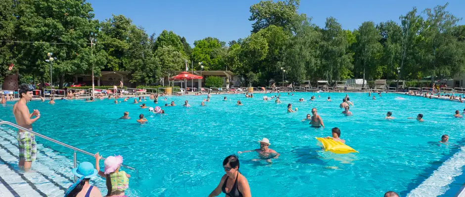 Harkányi Gyógyfürdõ - Lepke medence - a Ametiszt Hotel ajánlásával